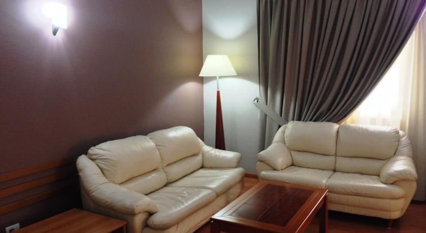 Hotel Arvi Дуррес Номер фото