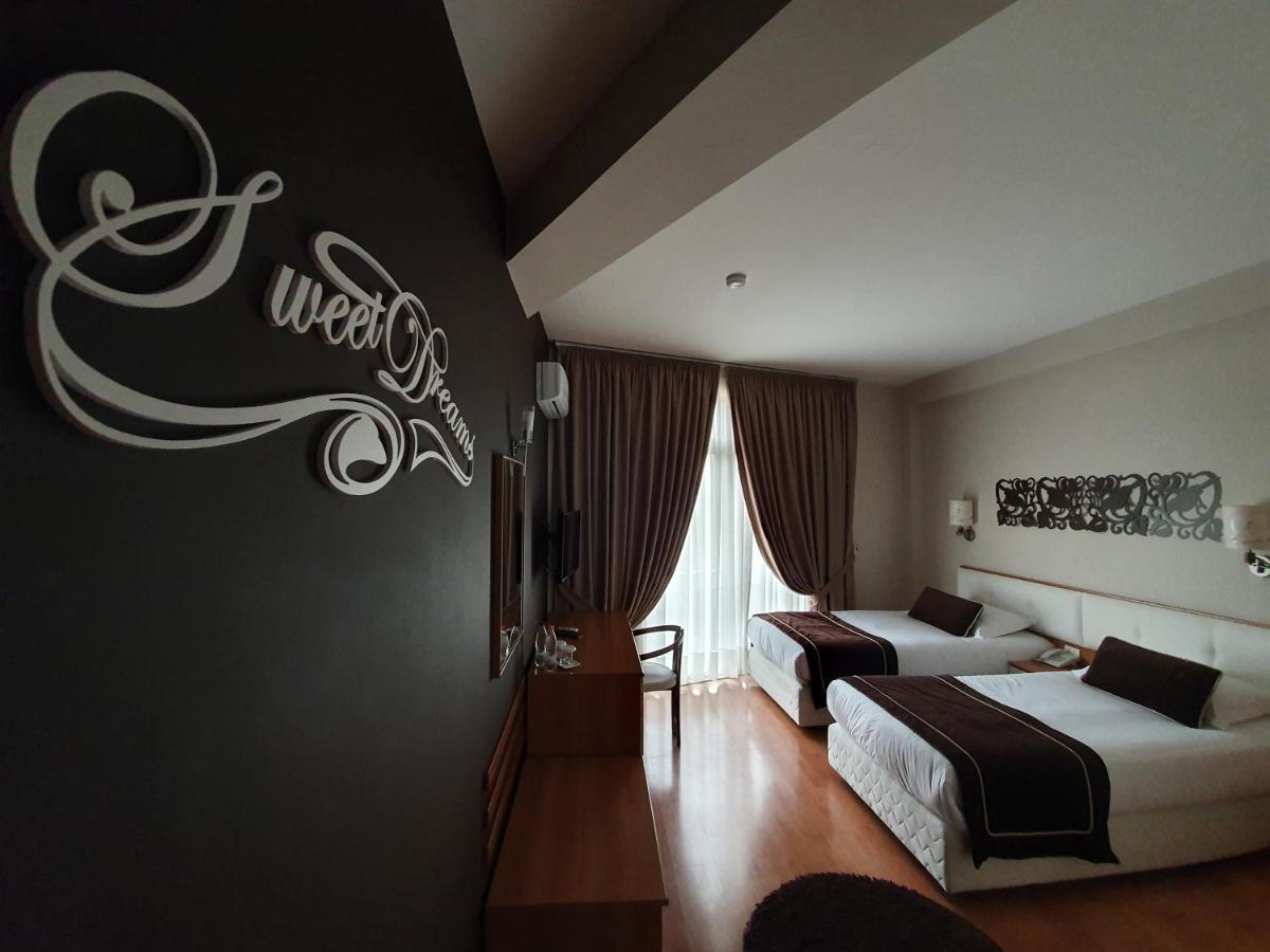 Hotel Arvi Дуррес Екстер'єр фото